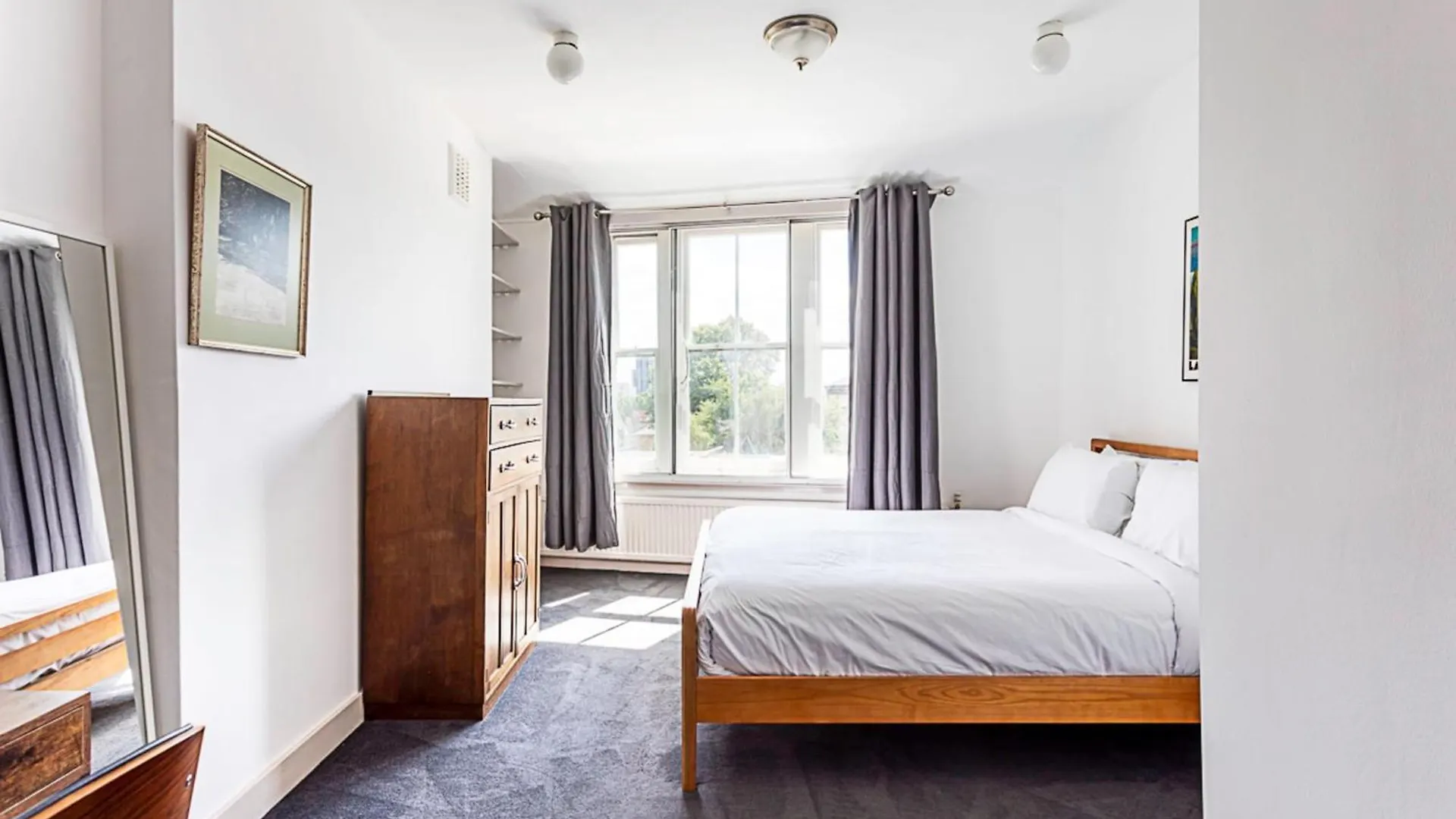 Contemporary Open Plan Penthouse Apartment London 0*,