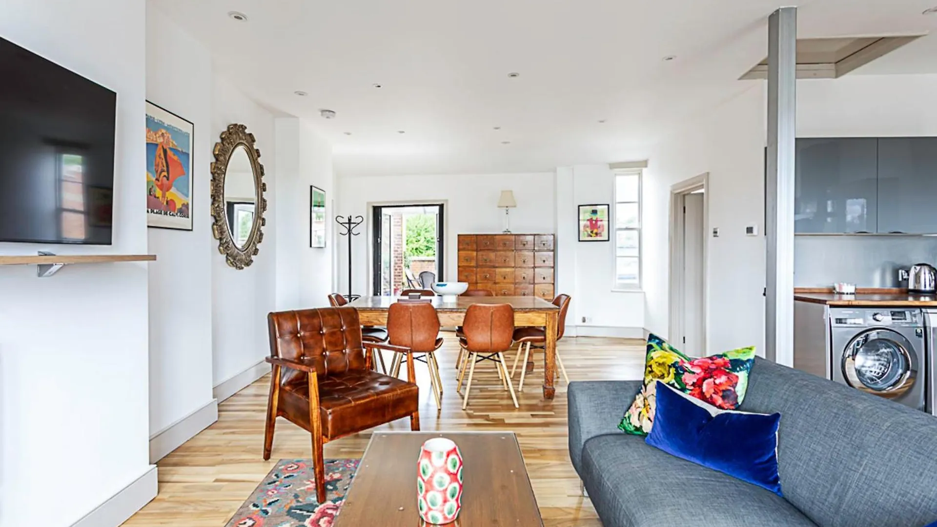 Contemporary Open Plan Penthouse Apartment London