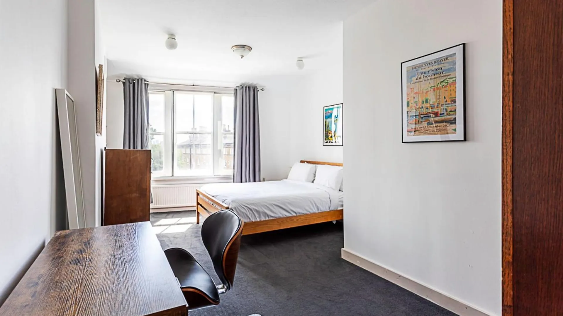 Contemporary Open Plan Penthouse Apartment London