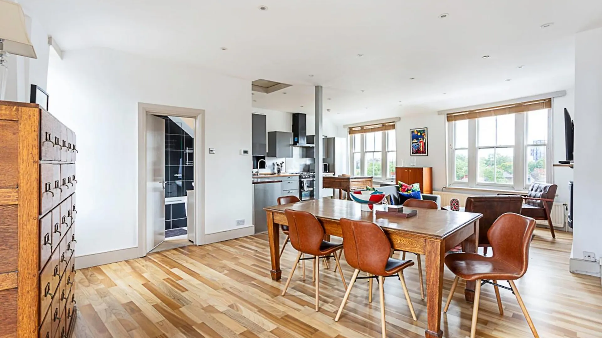 Contemporary Open Plan Penthouse Apartment London