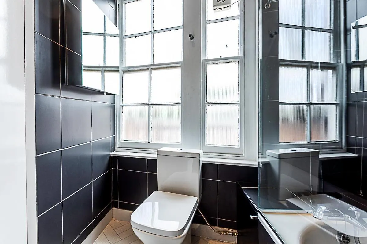 Contemporary Open Plan Penthouse Apartment London