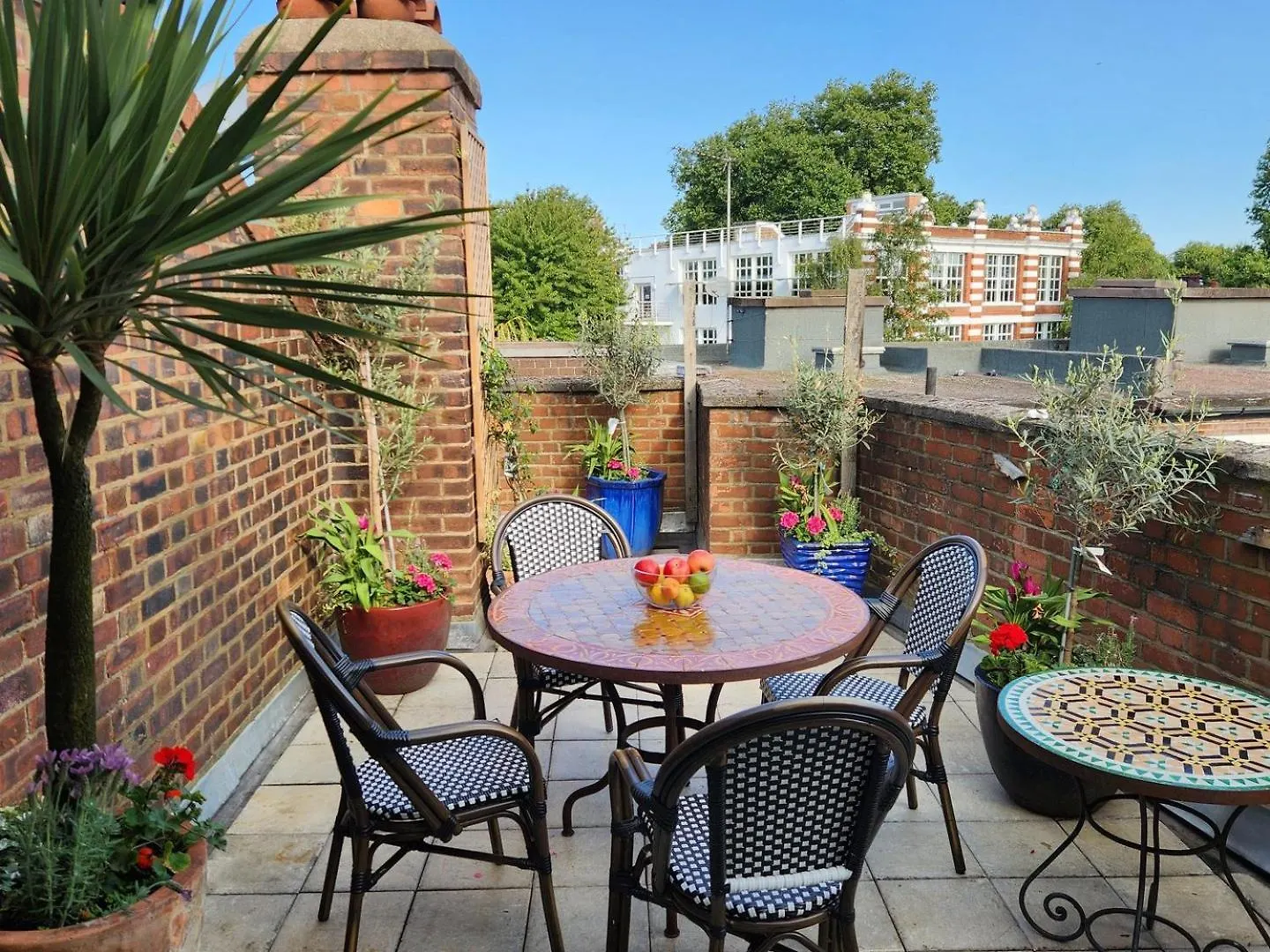 Contemporary Open Plan Penthouse Apartment London United Kingdom