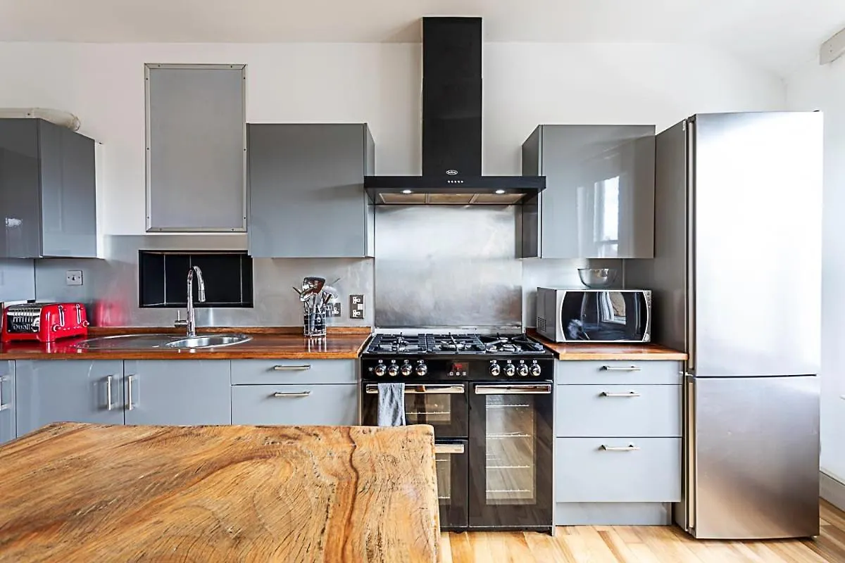 Contemporary Open Plan Penthouse Apartment London 0*,  United Kingdom