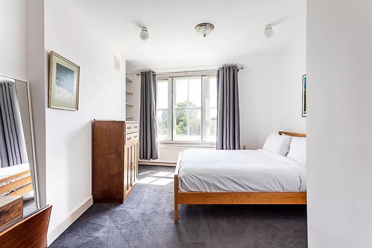 Contemporary Open Plan Penthouse Apartment London 0*,  United Kingdom