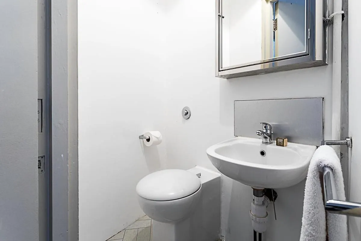 Contemporary Open Plan Penthouse Apartment London 0*,  United Kingdom