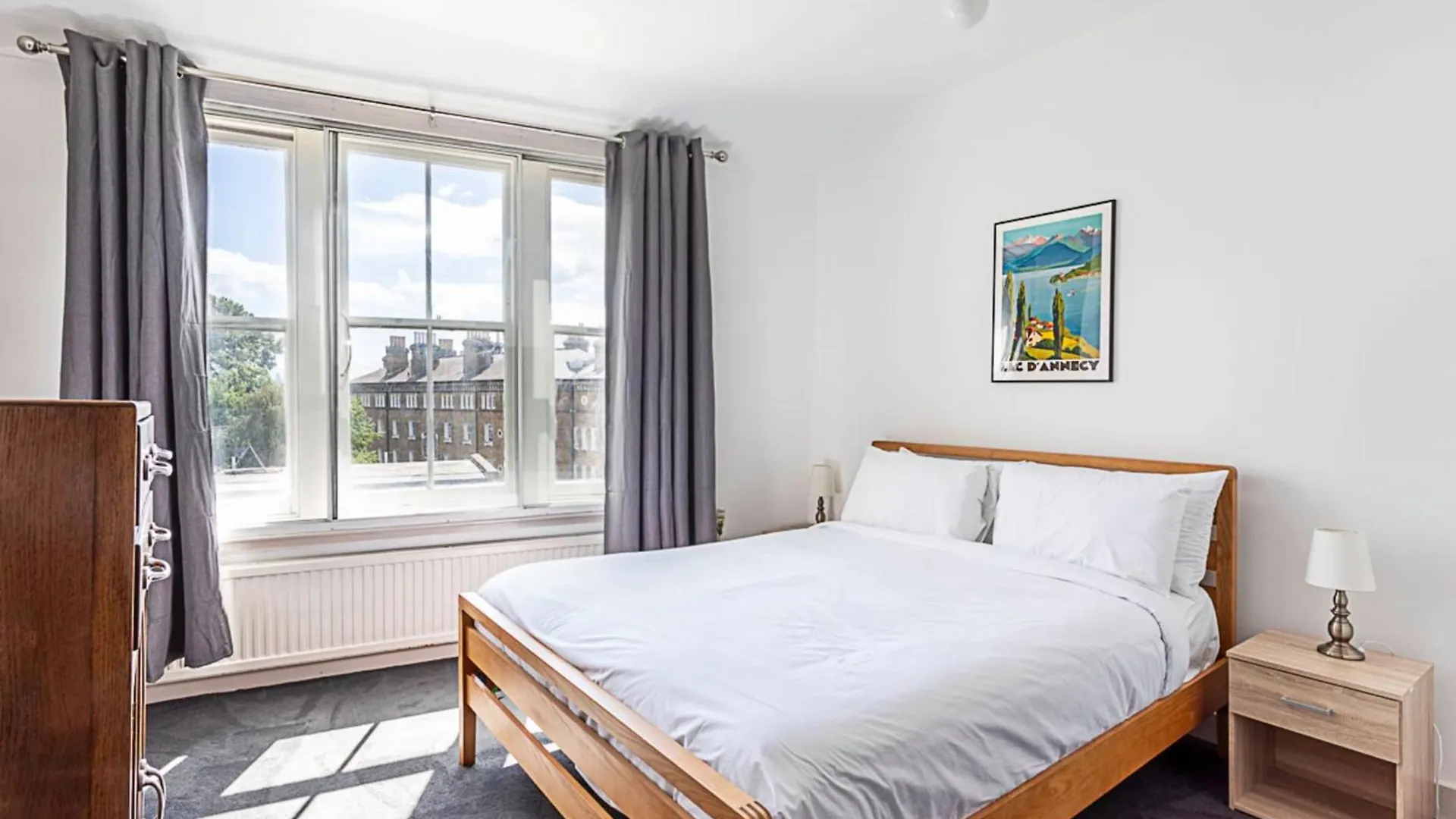 Contemporary Open Plan Penthouse Apartment London